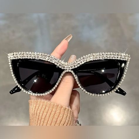 Nwt Black Cat Eye Rhinestone Sunglasses Bling Rhinestone And Black Sunglasses Fashion Statement Great Add For A Statement Of Sunglasses Rhinestone Sunglasses, Rhinestone Fashion, New Cat, Black Cat Eyes, Vintage Punk, Shades Sunglasses, Luxury Diamonds, Stylish Sunglasses, Beach Accessories