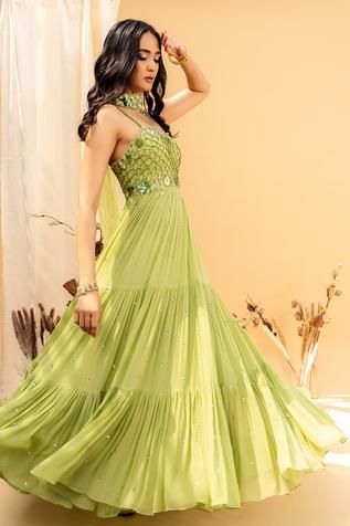 Luxury Pista Green Gown For Diwali, Green Indowestern Dress, Luxury Semi-stitched Green Embroidered Dress, Luxury Pista Green Anarkali Set For Festivals, Mehendi Outfits Sisters, Embroidered Choker, Designed Outfits, Applique Patchwork, Indowestern Dresses