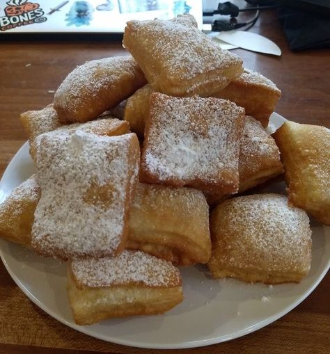 Beignet Aesthetic, Beignets Aesthetic, Husbands Birthday, Beignet Recipe, Bubble Waffle, Junk Food Snacks, Food Babe, Princess And The Frog, Yummy Comfort Food