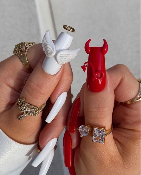 @anouskaanastasia Angel Nails Acrylic, Devil Nails Designs, Valentines Day Nails With Initials, Devil Nails, Black Halloween Nails, Angel Nails, Devil Costume, Angel Devil, Nail Stuff