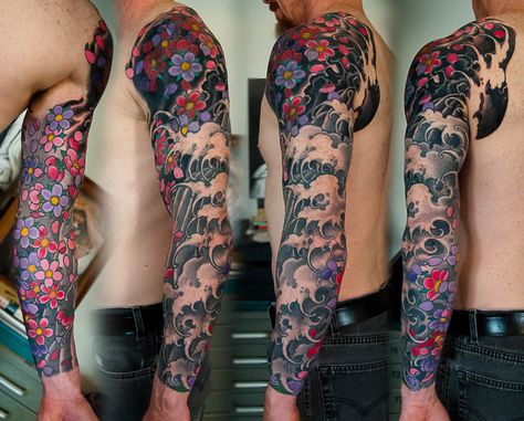 Cherry Blossom Tattoo Sleeve, Tattoo Ideas For Men Arm, Tattoo Chest And Shoulder, Men Waves, Idea Tattoo, Tattoos Mandala, Japan Tattoo Design, Flower Tattoo Sleeve, Japanese Sleeve Tattoos