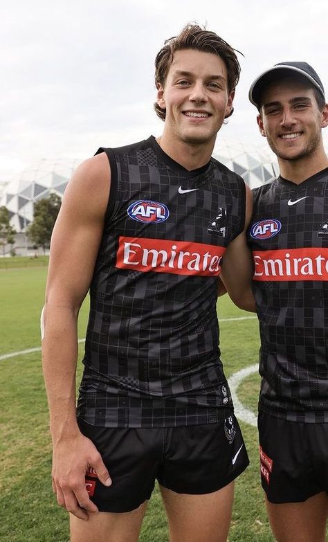 Pat Lipinski, Patrick Lipinski, Nick Daicos, Afl Players, Collingwood Magpies, Collingwood Football Club, Fit Guys, Swag Shoes, Pretty Men