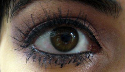 How To Make Waterline Eyeliner Stay, How To Stop Eyeliner From Smudging, Waterline Eyeliner, How To Do Eyeshadow, Eyeliner Shapes, How To Do Eyeliner, Beauty Careers, Eyeliner For Beginners, Simple Eyeliner