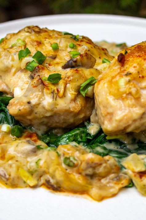 Chicken And Cream Of Mushroom, Chicken Mushroom Soup Recipe, Baking Chicken, Cream Of Mushroom Chicken, Chicken Smothered, Breakfast Strata, Mushroom Soup Recipe, Mushroom Soup Recipes, Recipe For Chicken