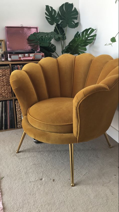 Homesense mustard tub chair Mustard Velvet Chair, Mustard Accent Chair, Vintage Velvet Chair, Mustard Yellow Chair, Piercing Room, Basement Upgrades, Golden Girls House, Vintage Modern Bedroom, Mustard Chair