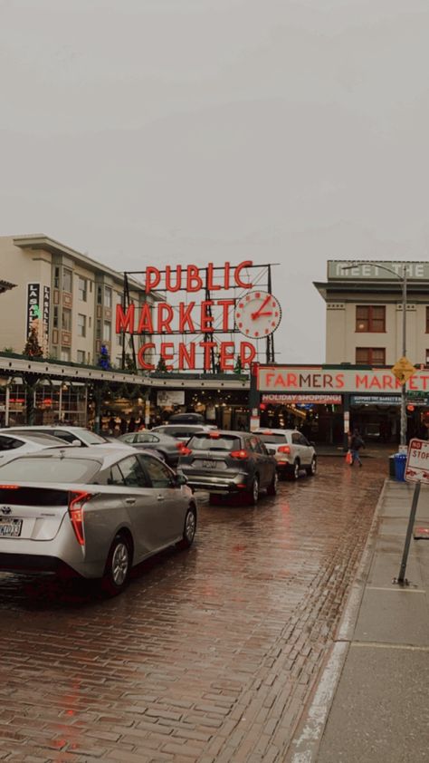 #seattle #wallpaper #aesthetic Seattle Travel Aesthetic, Seattle City Aesthetic, Tacoma Washington Aesthetic, Seattle Fall Aesthetic, Sleepless In Seattle Aesthetic, Lizcore Aesthetic, Seattle Aesthetic Wallpaper, Seattle Aesthetic Outfit, Seattle Washington Aesthetic