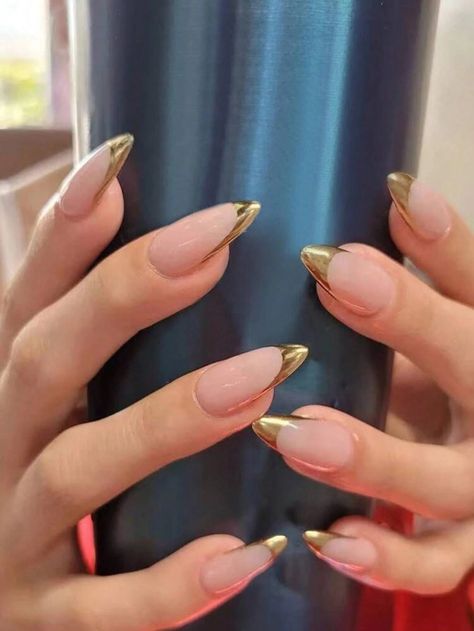 Gold Ombre Almond Nails, Almond Nails August 2024, Gold French Tip Nails Almond, Nails French Gold, Gold Fake Nails, Gold French Nails, Gold French Tip Nails, Gold Tip Nails, Gold French Tip