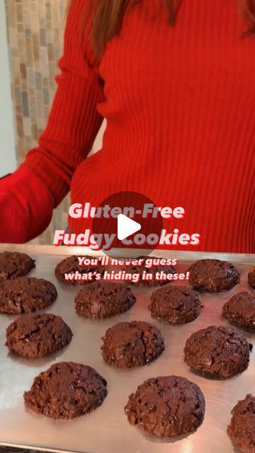 Liberté Chan on Instagram: "Fudgy Chocolate Chip Cookies

EGG-FREE ✔️
DAIRY-FREE ✔️
GLUTEN-FREE ✔️ 
GRAIN-FREE ✔️

Recipe in Stories and Threads…and also adding it below!

Ingredients:

- 1 cup baked sweet potatoes (skins removed)
- 3/4 cup unsweetened cocoa powder 
- 3/4 cup date sugar (or coconut sugar)
- 1 tbsp honey 
- 1/4 cup coconut oil (or vegan butter)
- 1 tsp vanilla extract
- 1/3 tsp baking powder 
- Pinch of salt
- 1/2 cup dairy free chocolate chips 

Note: I used powdered monkfruit to cover the cookies, but that is optional
 
Method:

- Preheat oven to 350°F
- Boil your sweet potato and once it’s fully cooked, remove the skin
- Add the potato to your bowl and mash
- Add all the other ingredients and mix
- Use an ice cream scooper to divide the batter into small balls 
- Bake f Potatoes Skins, Date Sugar, Sweet Potato Cookies, Egg Free Baking, Baked Sweet Potatoes, Sweet Potato Skins, Sweet Potato Brownies, Ice Cream Scooper, Unsweetened Cocoa Powder