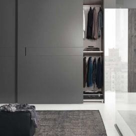 Jesse Play Complanar Sliding Door Wardrobe Hidden Closet, Wardrobe Design Modern, Dressing Room Closet, Wardrobe Systems, Armoire Dressing, Modern Cupboard Design, Wardrobe Door Designs, White Wardrobe, Sliding Wardrobe Doors