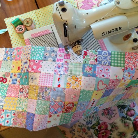 Little Squares Knitting Quilt, Patchwork Inspiration, Postage Stamp Quilt, Japanese Quilts, Quilts Decor, Pretty Quilt, Doll Quilt, Diy Quilt