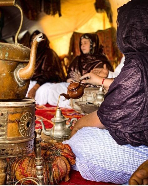 Bedouin Aesthetic, Islamic Countries, Western Sahara, Arab Culture, Tea Culture, Simple Joys, East Africa, West Africa, North Africa