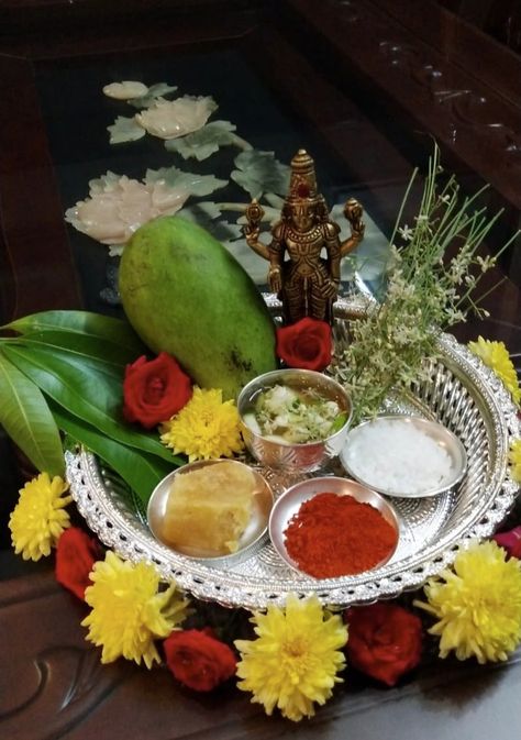 Ugadhi Photos, Mirror Blouse Design, Diwali Crafts, Happy Ugadi, New Year Wishes Images, Ganesh Chaturthi Decoration, Pooja Decor, Wedding Flower Jewelry, Diwali Decorations At Home