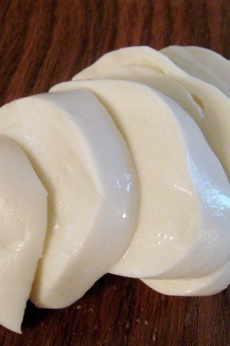 Goats Milk Mozzarella Goats Milk Mozzarella Cheese, Sheep Milk Cheese, Goat Milk Mozzarella Recipe, Homesteading Cooking, Homestead Meals, Carmel Recipe, Goat Milk Recipes, Oaxaca Cheese, Mozzarella Recipes