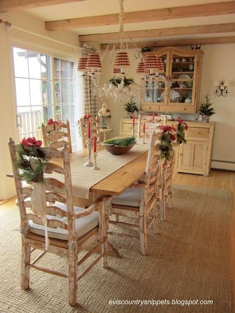 French Country Dining Room Furniture, French Country Dining Room Table, Cozy French Country Living Room, French Country Dining Room Decor, Country Dining Room, Dining Room Table And Chairs, French Country Decorating Living Room, French Country Rug, French Country Dining Room