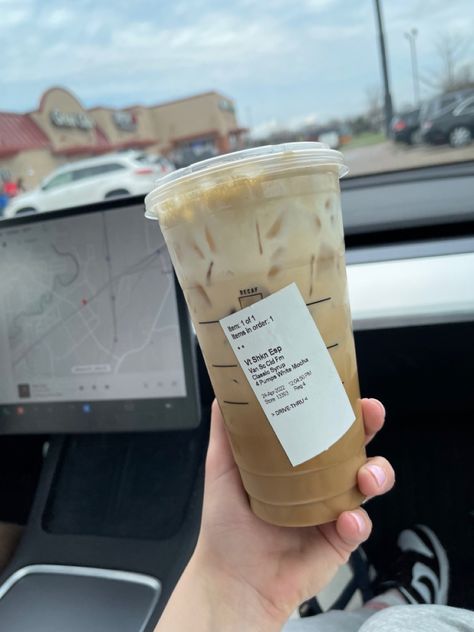 Starbucks Venti Drinks, Vanilla Shaken Espresso Starbucks, Starbucks Recipes Shaken Espresso, Starbucks Iced Shaken Espresso Drinks, Starbucks Drinks Shaken Espresso, Starbucks Shaken Espresso Drinks, Iced Shaken Espresso Starbucks Order, Shaken Espresso Starbucks Order, Starbucks Shaken Espresso Order