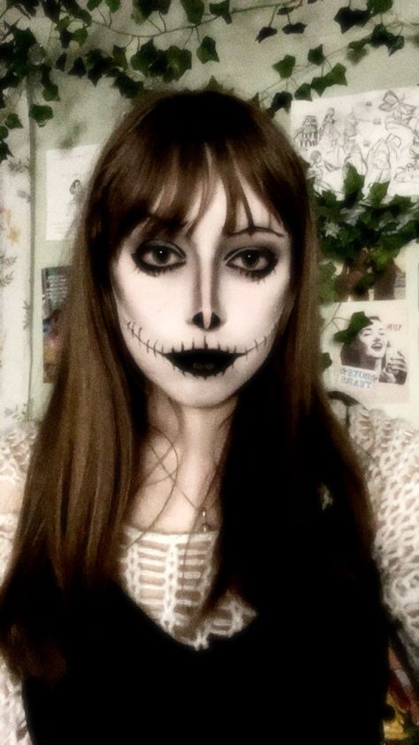 Goth make up Goth Skeleton Makeup, Goth Skeleton, Goth Make Up, Skeleton Makeup, Goth Makeup, Skeleton, Halloween Costumes, Make Up, Halloween