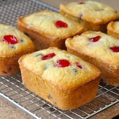 These cherry chocolate chip crinkle cakes are reminiscent of my childhood when they were available as plain, gumdrop or raisin at local bakeries & markets. Crinkle Cakes, Newfoundland Recipes, Rodjendanske Torte, Mini Loaves, Mini Torte, Rock Recipes, Cherry Chocolate, Loaf Cakes, Cherry Cake