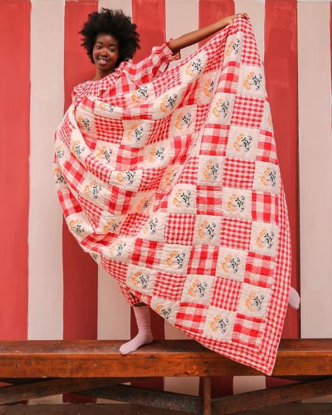 P R O J E K T I T Y Y N Y on Instagram: “@anesu.noelle wearing our Leinikki embroidered patchwork quilt in the strawberry red colourway 🌸 Photography @emmalewisphotographer set…” Quilt With Embroidery, Gingham Patchwork, Homemade Blankets, Pattern Aesthetic, Gingham Quilt, Quilted Patchwork, Quilted Clothes, Velvet Quilt, Textile Fiber Art