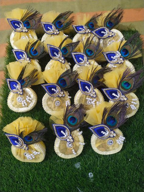 Coconut Packing For Wedding, Nariyal Packing, Packing For Wedding, Nariyal Decoration, Chhab Decoration, Thali Design, Aarti Thali, Coconut Decoration, Wedding Packing