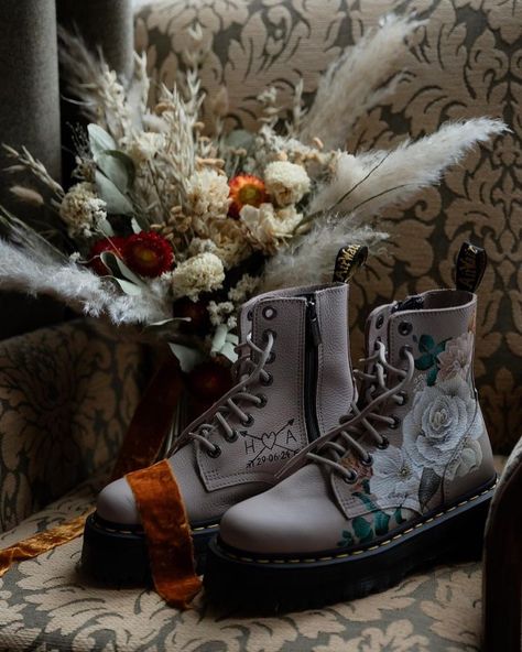 The best bridal prep photos involve custom Doc Martens… Yep I’m biased, but LOOK AT HOW GORGEOUS THESE PHOTOS ARE 😱. 📷 @themcyoungs 💐 @breaghabloomsgla . . #wedding #bridalprep #docmartens #drmartens @drmartensofficial @rockmywedding #weddinginspiration #ukwedding White Doc Martens Wedding, Doc Martens Wedding, Salem Elopement, Wedding Docs, Custom Doc Martens, Bridal Prep Photos, White Doc Martens, Bespoke Jacket, Doc Martin