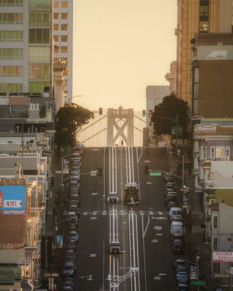 ITAP Of Someone Crossing The Street In San Francisco San Francisco Wallpaper, Working Night Shift, Shattered Mirror, Crossing The Street, San Francisco Streets, Beach Background Images, Altered Images, Beach Background, People Watching