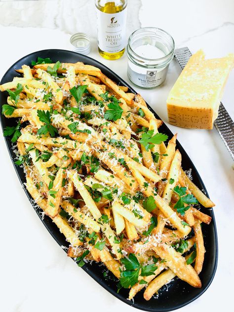 Parmesan Truffle Fries Parmesan Truffle Fries, Dirty Fries, Creamed Spinach Recipe, Parmesan Fries, Truffle Fries, Fries Recipe, Truffle Oil, Creamed Spinach, Spinach Recipes