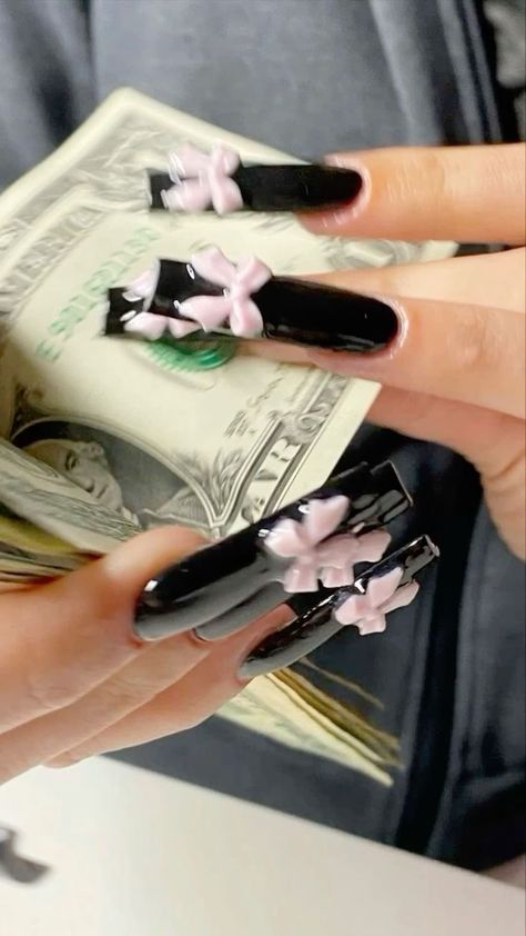 Simply Nail Designs Simple, Nail Pfp Aesthetic, Oval Y2k Nails, Matching Sets Nails, Chop Shop Nails, All Black Nails With Charms, Asian Inspired Nails, Cute Latina Nails, Y2k Nails French Tip