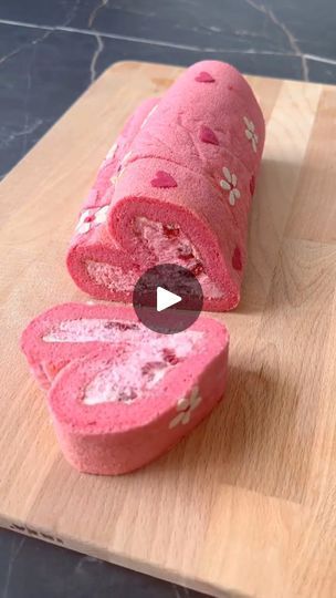 2M views · 16K reactions | Swiss roll cake | Swiss roll cake 😋😋

Full recipe below comment 👇👇 | By Timon151Facebook Swiss Roll Cake, Cake Walk, Swiss Roll, Roll Cake, Valentine Cookies, Holiday Inspiration, Follow You, Cake Designs, Cupcake Cakes