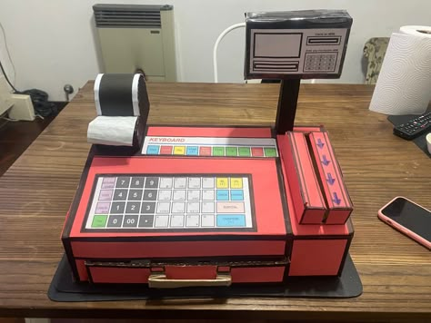 Cardboard Cash Register, Cardboard Ideas, Cardboard Crafts Kids, Crafts To Do When Your Bored, Cardboard Crafts Diy, Cardboard Box Crafts, Book Crafts Diy, Easy Paper Crafts Diy, Quick Crafts