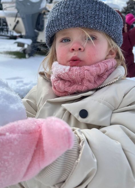 Blonde Kid Girl, Blonde Toddler, Blonde Baby Girl, Winter Ashby, Blonde Kids, Blonde Aesthetic, Blonde Babies, Future Mommy, Mom Dr