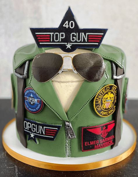 Tom Cruise Birthday Cake, Maverick Birthday Cake, Pilot Birthday Cake, Aviation Cake Ideas, Themed Cakes For Men, Aviation Party, Pilots Birthday, 40th Cake, Movie Cakes