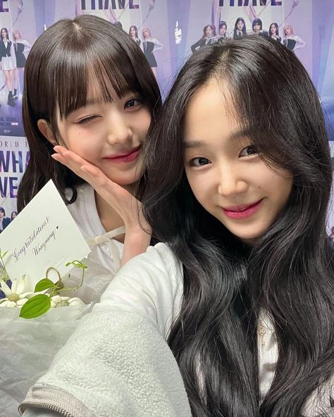 231009 julesjylee Instagram Update with Wonyoung by cypj The post 231009 julesjylee Instagram Update with Wonyoung appeared first on PTKOREA. Ive Wonyoung, Amazing Pics, Starship Entertainment, Kpop Girl Groups, Instagram Update, Korean Singer, South Korean Girls, Kpop Girls, Girl Group