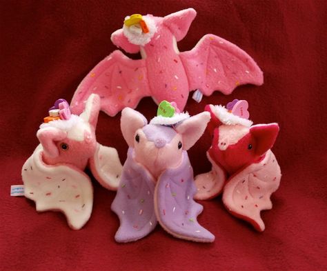 Amalia Aesthetic, Bat Plushies, Valentines Day Cupcake, Valentine Colors, Webkinz Stuffed Animals, Strawberry Decor, Bat Plush, Fluffy Things, Fruit Bat