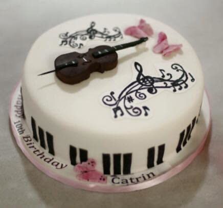 I was asked by a young lady for a cake for her birthday she said she wanted a cello on top and piano keys around the side and this is what i came up with Violin Cake, Bolo Musical, Music Themed Cakes, Deco Cupcake, Piano Cakes, Music Cakes, Music Cake, Cake For Her, Torte Decorate