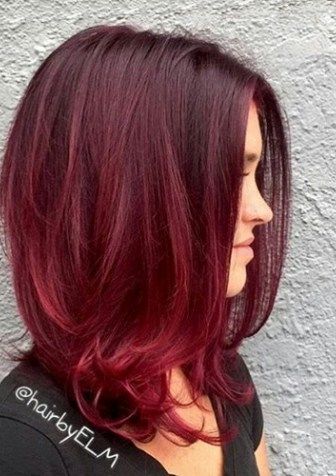 red ombre hair color Hair Color Red Ombre, Red Balayage Hair, Red Ombre Hair, Short Red Hair, Dark Red Hair, Hair Color Auburn, Burgundy Hair, Wavy Bobs, Trendy Hair Color