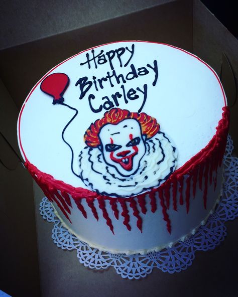 Pennywise Halloween, Halloween Cake, Halloween Cakes, Birthday Bash, Cake Ideas, Birthday Cake, Happy Birthday, Birthday Party, Holidays