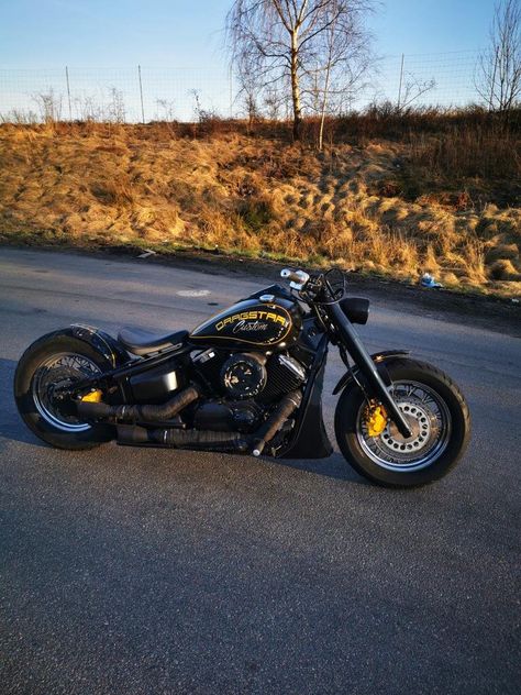 Cafe Scrambler, Virago Bobber, Yamaha Bobber, Bobber Motorcycles, Yamaha Vmax, Drag Star, Moto Custom, Bobber Bikes, Custom Bobber