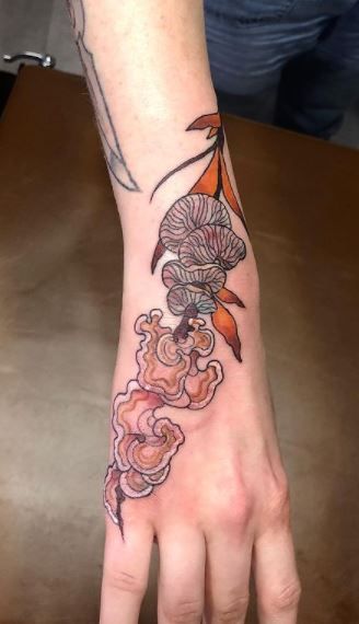 Mushroom Ear Tattoo, Mushroom Tattoo Ankle, Golden Teacher Mushroom Tattoo, Mushroom Ankle Tattoo, Fungi Tattoos, Groovy Tattoo, Mushroom Lady Tattoo, Wrap Around Tattoo, Father Tattoos