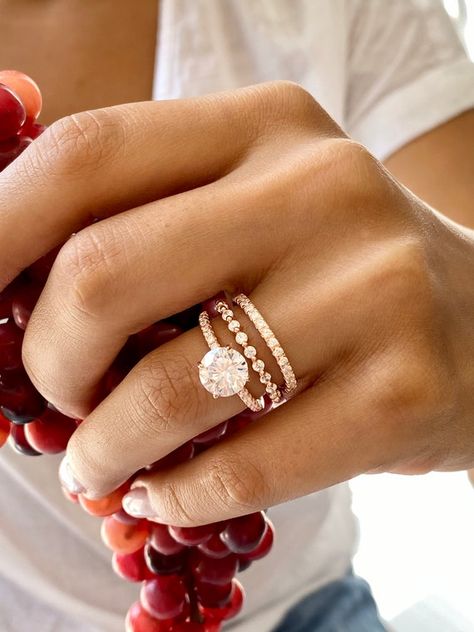 Rose Gold Wedding Ring Set. Round Brilliant Cut Engagement | Etsy Canada Thick Diamond Wedding Band, Wedding Ring Sets Round, Brilliant Cut Engagement Ring, Round Brilliant Cut Engagement Ring, Beautiful Wedding Ring Sets, Rose Gold Wedding Ring Sets, Photo Tag, Rings Anniversary, Stacked Wedding Bands