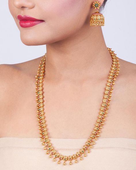 Gold Long Chains Indian Jewellery, Long Haram Designs Indian, Antique Long Necklace, South Indian Temple, Indian Jewelry Set, Earring Indian, Long Necklace Set, Gold Earrings Indian, Necklace Set Indian