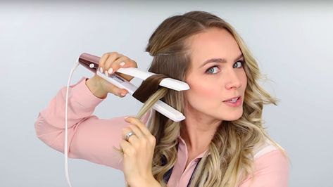 Flat Iron curls video & recommendations for a flat iron and pre heating spray Curling With Flat Iron, Curling Flat Iron, Curl Hair With Straightener, Flat Iron Curls, Hair Straighteners Flat Irons, Flat Irons, Curls For Long Hair, Hair Straightening Iron, Curl Hair