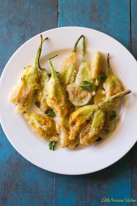 Ricotta Stuffed Squash Blossoms - The Little Ferraro Kitchen Corn Sides, Hor Devours, Squash Blossom Recipe, Creative Cookery, Stuffed Veggies, Stuffed Squash Blossoms, Easy Italian Meatballs, Stuffed Squash, Chicken Piccata Recipe