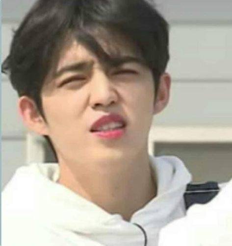 scoups ✔︎ seungcheol ✔︎ meme ✔︎  funny ✔︎ meme face ✔︎ seventeen ✔︎ #scoups ✔︎ #seungheol ✔︎ #seventeen ✔︎ #meme Scoups Meme Funny, Scoups Funny Face, Scoups Funny, Svt Funny, Seventeen Meme, Futurisme Retro, Seventeen Memes, S.coups Seventeen, Seventeen Scoups