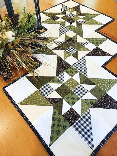 Cottage Star Table Runner & Bonus Pillow Pattern • Maple Cottage Designs Fall Table Runner Patterns, Quilts Christmas, Kitchen Sewing, Christmas Table Runner Pattern, Fall Quilt Patterns, Fall Quilt, Quilted Placemats, Runner Pattern, Farmhouse Quilts