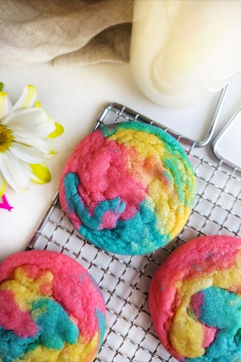 Tie Dye Food, Tie Dye Cookies, Tye Dye Cake, Chewy Sugar Cookie, Tie Dye Birthday Party, Tie Dye Birthday, Tie Dye Party, Hippie Party, Kids Birthday Themes