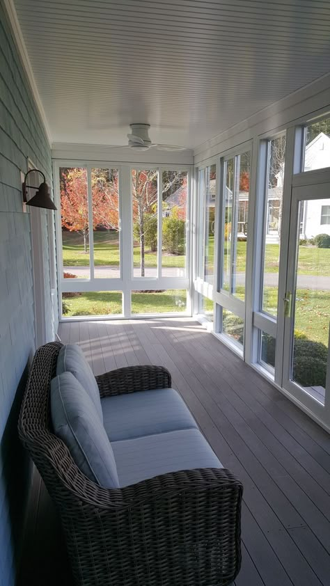 Farmhouse Sunroom, Porch Kits, Porch Enclosures, Enclosed Porch, Sunroom Addition, Balkon Decor, Porch Remodel, Sunroom Decorating, Building A Porch