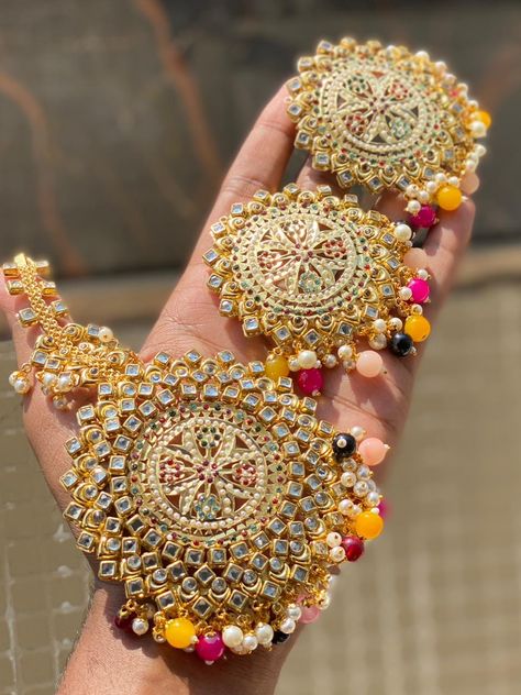 Tika Jewelry, Desi Jewellery, Heavy Jewellery, Indian Things, Vintage Indian Jewelry, Simple Necklace Designs, Pakistani Bridal Jewelry, Indian Wedding Jewelry Sets, Bridal Necklace Designs