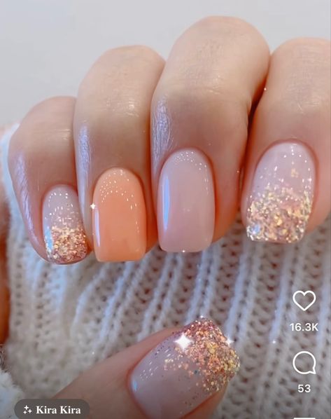 Peach And Glitter Nails, Gold And Peach Nails, Peach Sns Nails, Peach Gradient Nails, Peach Sparkle Nails, Peach Colored Nails Designs, Peach Gold Nails, Apricot Nails Design, Peach Wedding Nails