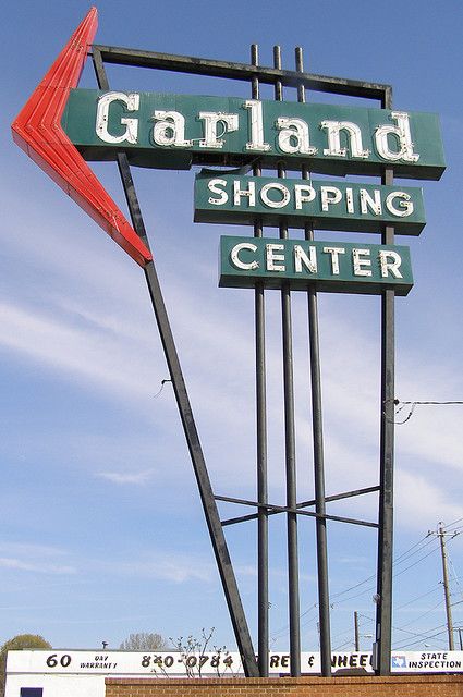 garland, tx - my hometown Tunnel Entrance, Texas Signs, Garland Texas, Sell My House Fast, Center Signs, We Buy Houses, Sell My House, Plastic Signs, Retro Sign