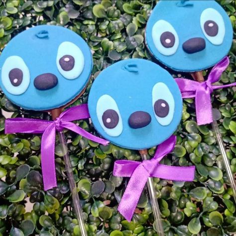 Lilo And Stitch Oreos, Stitch Dessert Table, Stitch Cake Pops, Stitch Sweets, Stitch Cookies, Lilo And Stitch Cake, Stitch Party, Lilo And Stitch Merchandise, Stitch Cake